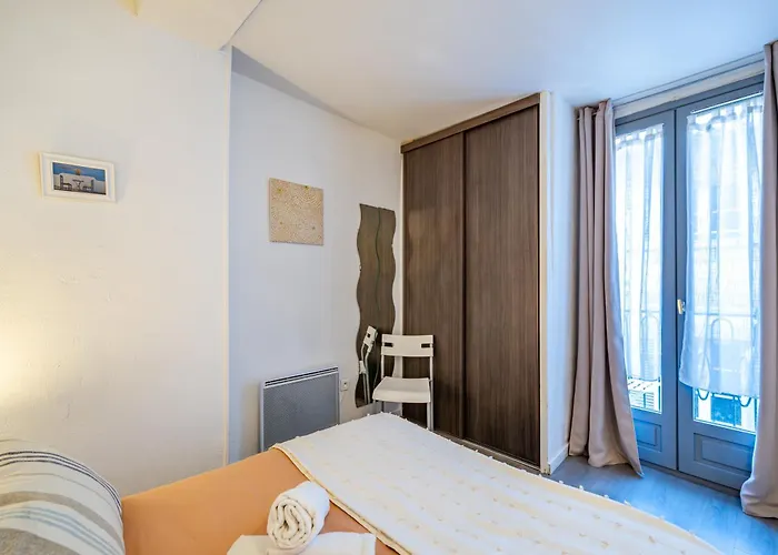 Vieux-nice 2p Climatise Balcon Apartment